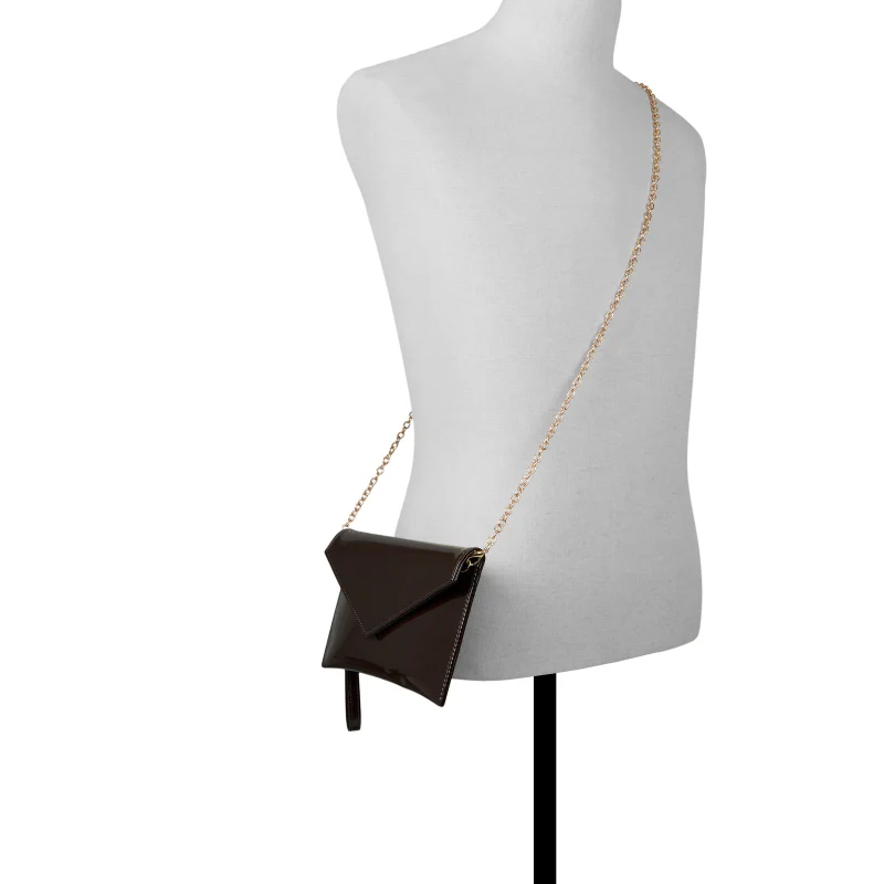 كول ات سبرنج Mackenziee clutch